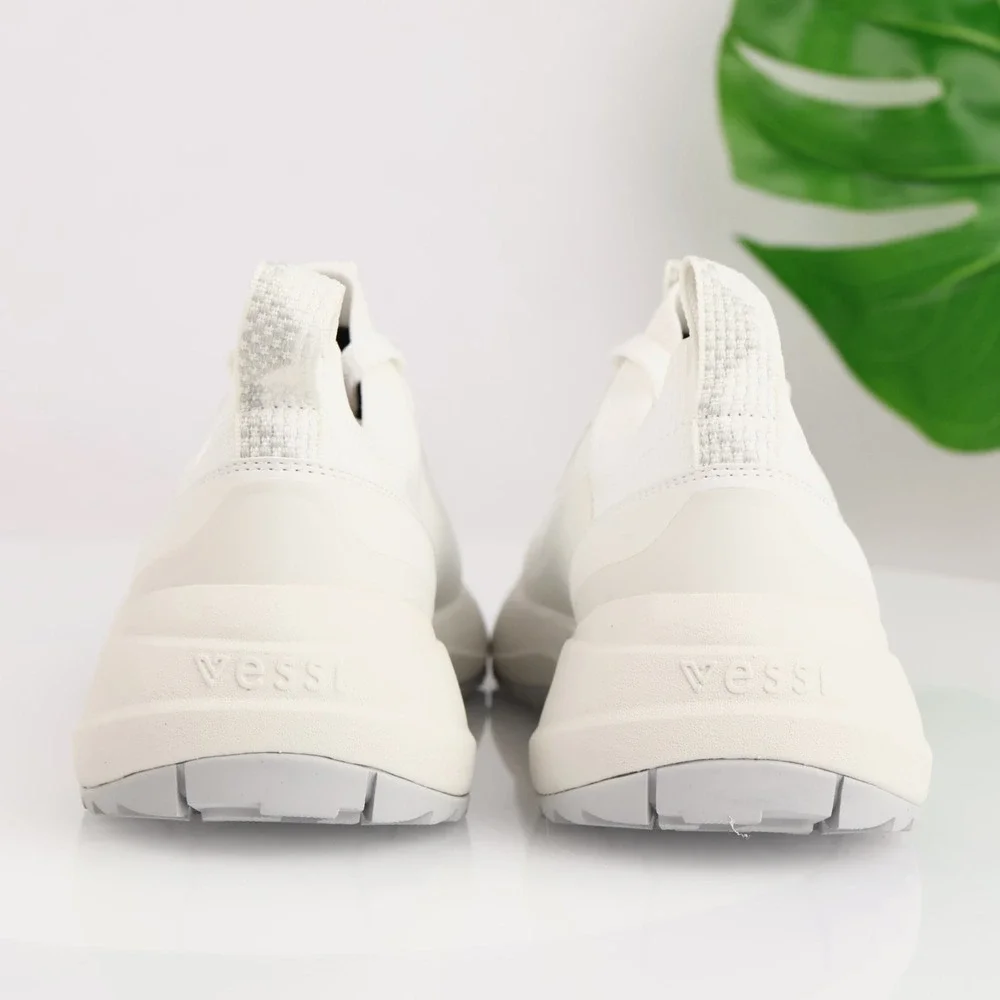 Vessi Women Stormburst Low Top Sneaker Boot Size 8 Waterproof White Lace Up Shoe
